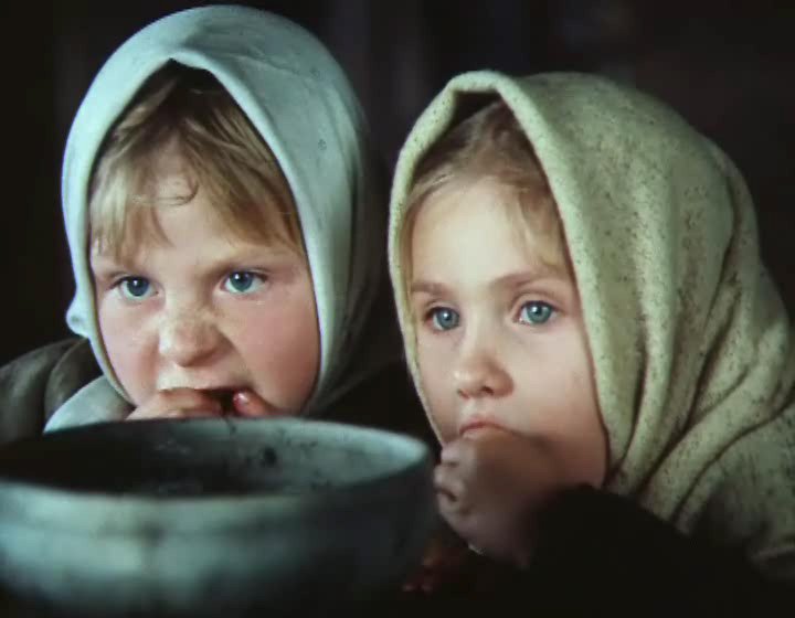 гдето гремит война кадры